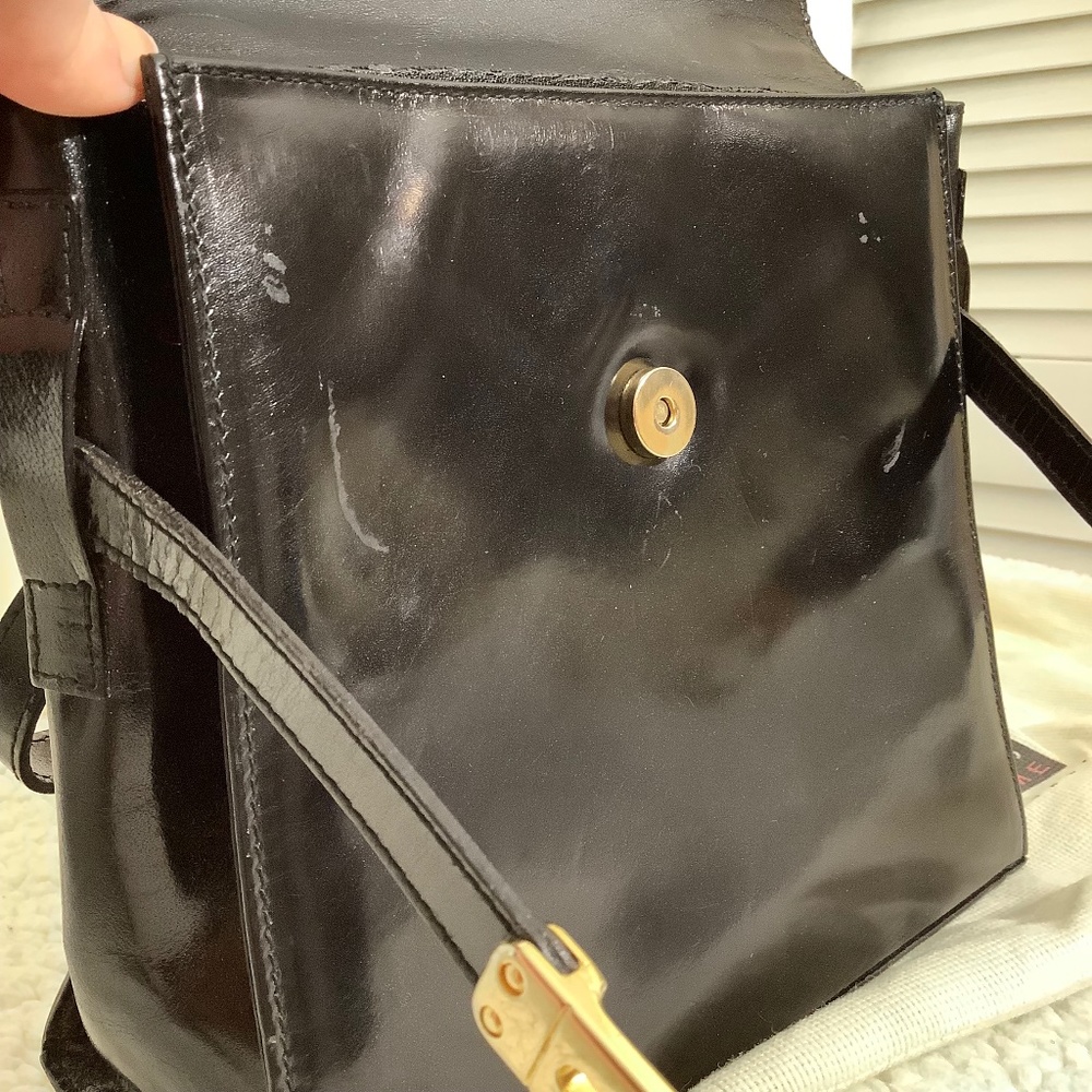 Vintage Michael Rome Patent Leather Handbag with Gold Accents and Dust Cover - Picture 10 of 12